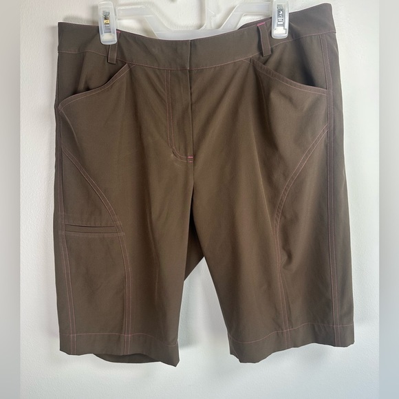 Cutter & Buck Brown Bermudas Relaxed Fit Outdoor Shorts - Picture 1 of 8